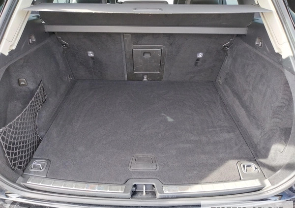 Volvo XC 60 cena 144900 przebieg: 95890, rok produkcji 2018 z Poznań małe 781